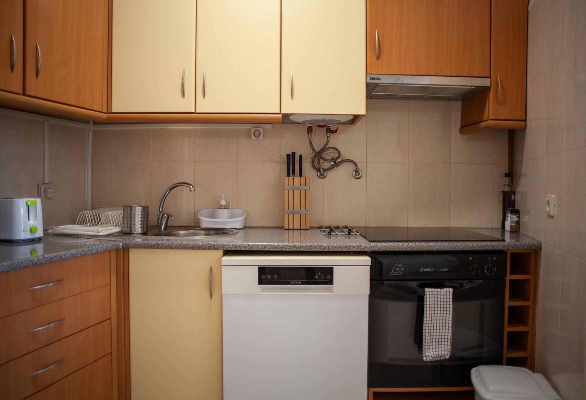 Just4U Apartment 2 アルマダ エクステリア 写真